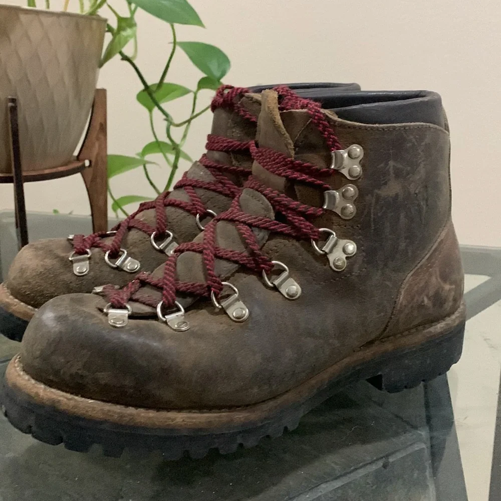 Vasque | Shoes | 2 Off Summer Sale Vintage Vasque Hiking  display picture 3